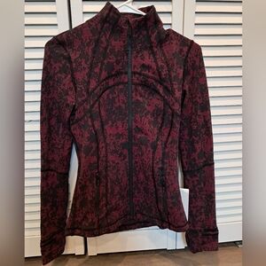 NWT Lululemon Maroon and Black Floral Define Jacket Size 4